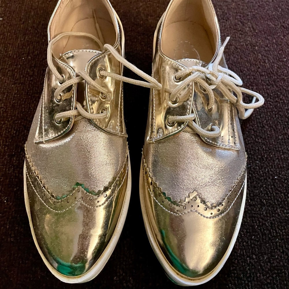 Gold platform shoes, new!!